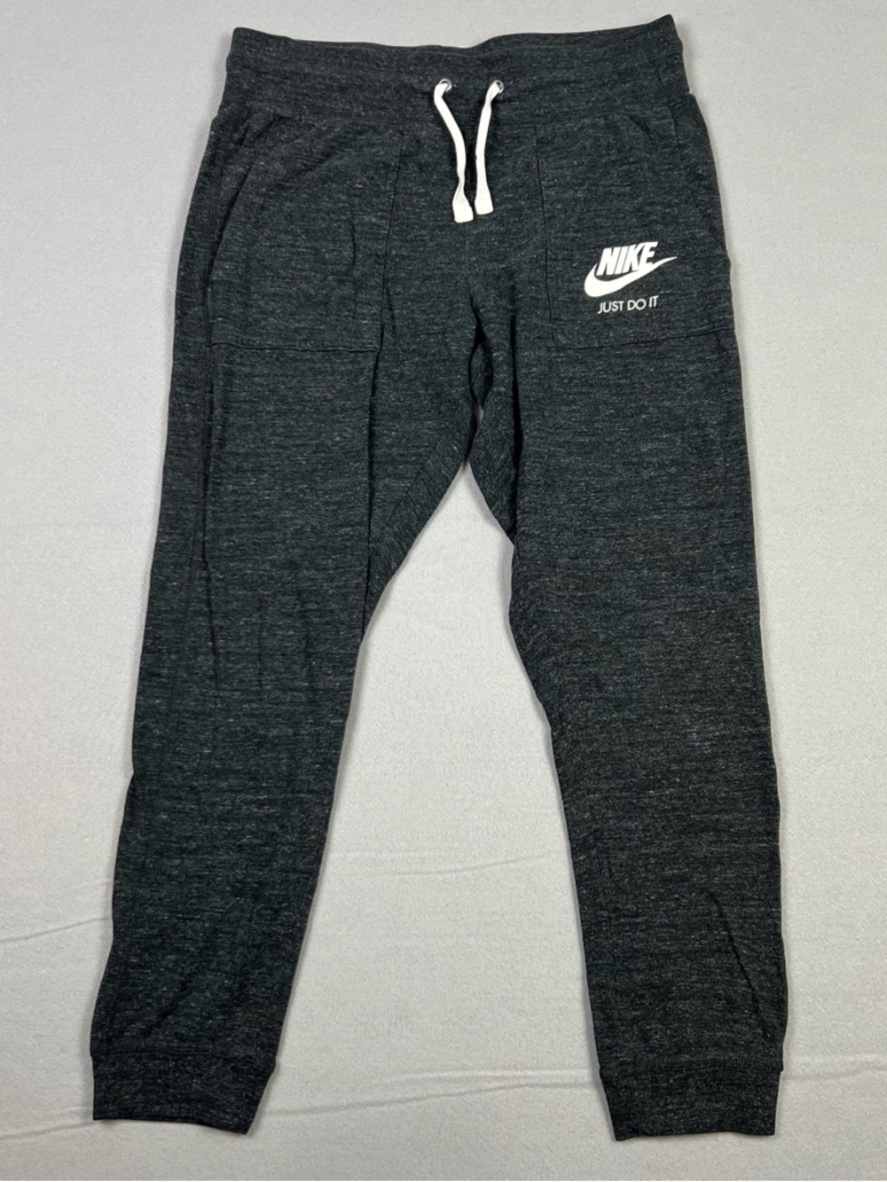 Nike Women's Medium Heather Gray Casual Drawstring Joggers Futura Swoosh Logo